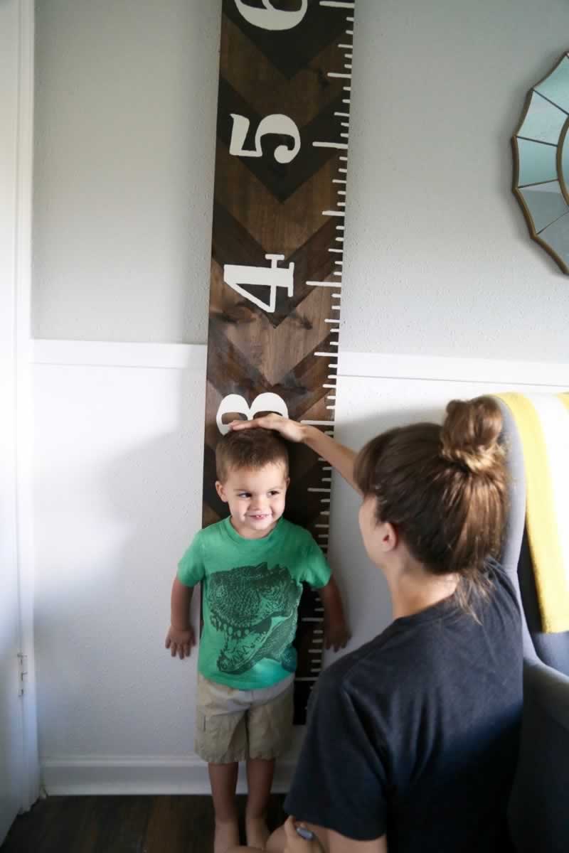 How to Make Two Kinds Of Wooden Growth Charts